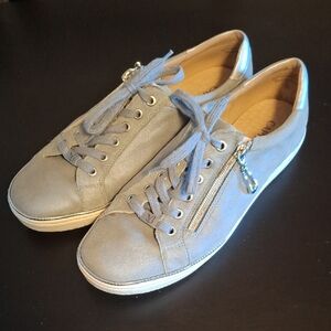 Caprice Manou Blue Metallic Suede Sneakers Side Zip Comfort Shoes Sz 39 US 8.5
